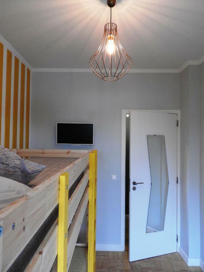 Lisbon Airport Hostel Екстер'єр фото