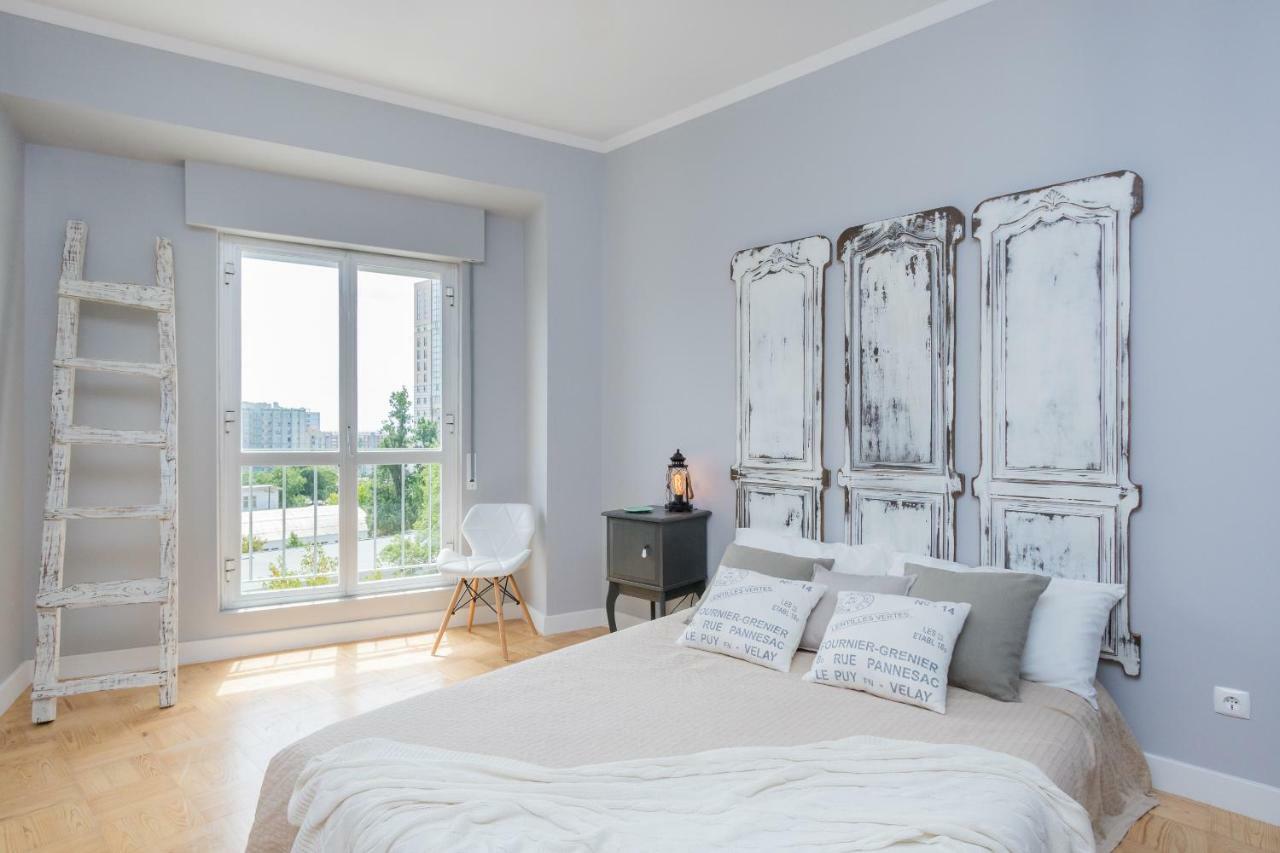 Lisbon Airport Hostel Екстер'єр фото